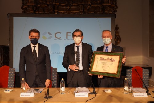 El Hospital HM Rosaleda recibe el IX Premio a la Excelencia Empresarial 